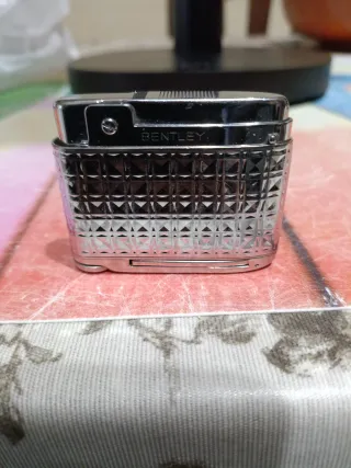 Accendino Bentley cromato