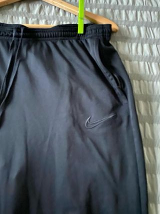 Pantalón chándal Nike negro
