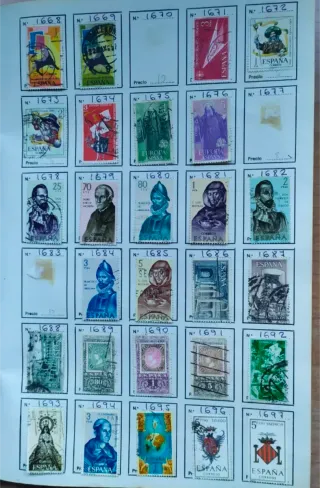 Gran lote de sellos usados.