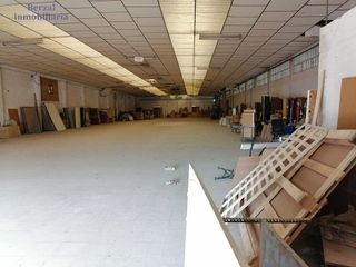 Nave industrial en venta en El Campillo - Polígono Cantabria en Logroño
