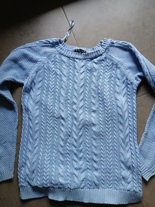 Jersey azul celeste trenzado( color precioso).