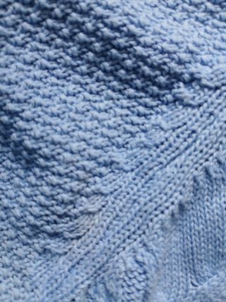 Jersey azul celeste trenzado( color precioso).