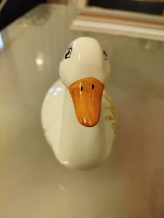 Soprammobile a forma di anatra in porcellana