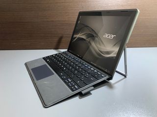Acer Switch 3 2 en 1 Táctil