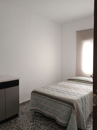 SE ALQUILA CASA EN EL PUEBLO