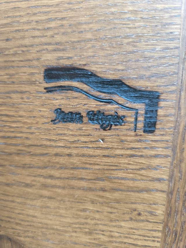 Mueble de madera maciza. Calidad