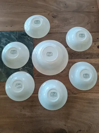 VAJILLA  POSTRE FLORAL INGLESA.  verde y blanco