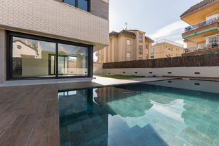 Casa pareada en alquiler en Baixador en Castelldefels