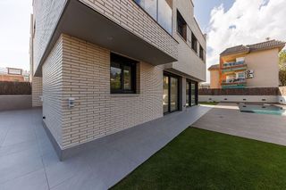 Casa pareada en alquiler en Baixador en Castelldefels