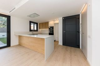 Casa pareada en alquiler en Baixador en Castelldefels