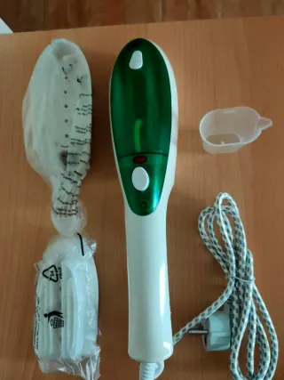 Plancha de vapor vertical del Aldi