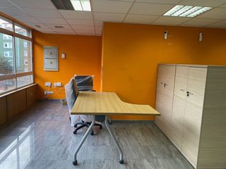Oficina en alquiler en Os Mallos - San Cristóbal en Coruña (A)