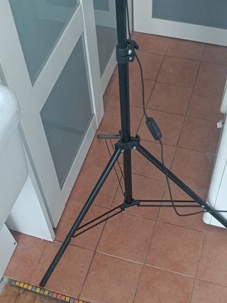 Lampada ad anello LED con supporto telefono