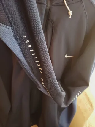 Felpa Nike uomo tessuto tecnico blu/nera