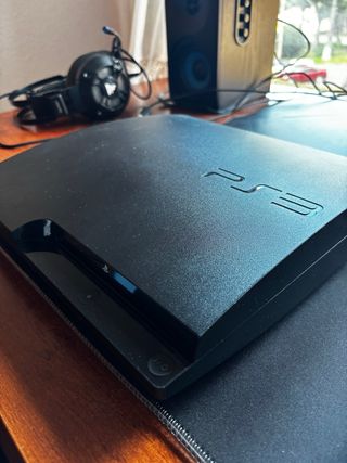 PS3 Slim + Black Ops 2 + Cables