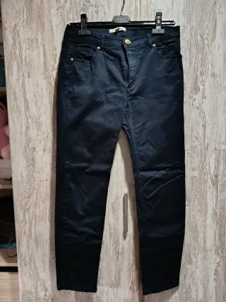 Se vende pantalones vaqueros