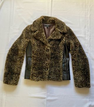 Chaqueta pelo y polipiel Mango