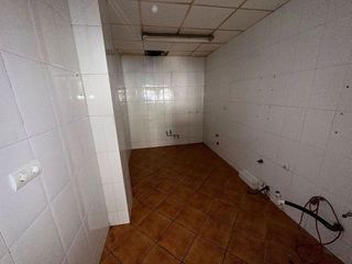 Local comercial en venta en Playa de Poniente en Benidorm