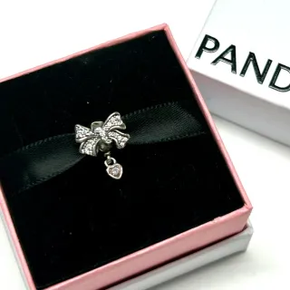 Charm Lazo y Corazón Rosa Plata