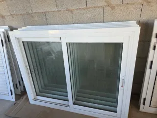 Ventana de aluminio 140 x 109