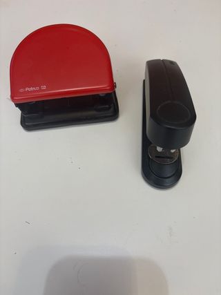 Pack perforadora y grapadora oficina