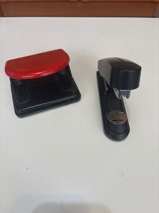 Pack perforadora y grapadora oficina