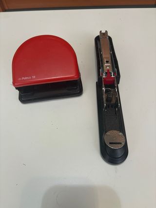 Pack perforadora y grapadora oficina