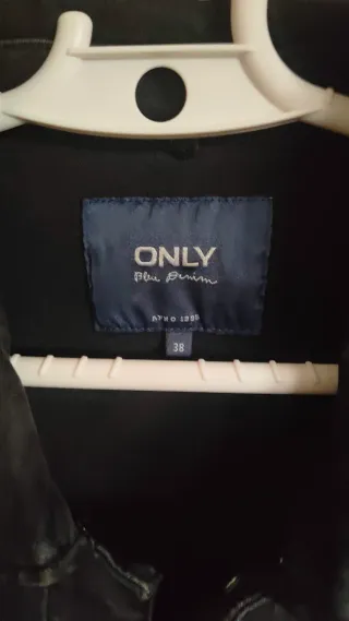 Cazadora vaquera ONLY negra mujer