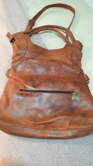 Bolso de cuero marrón