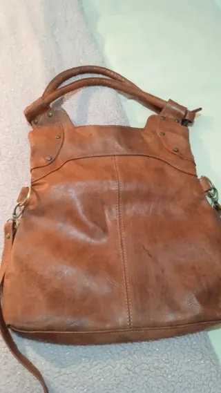 Bolso de cuero marrón