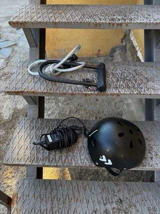 Xiaomi Scooter 4 Pro Max + Casco + Candados
