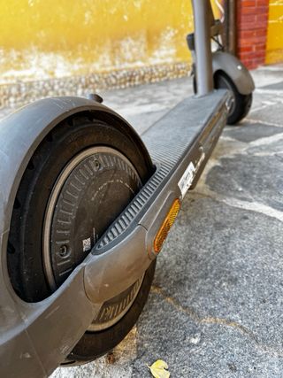 Xiaomi Scooter 4 Pro Max + Casco + Candados