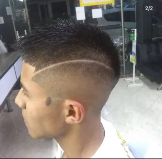 Servicio de barberia y tattos en todo vic