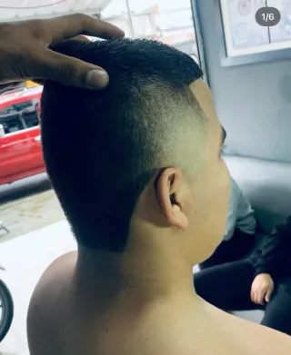 Servicio de barberia y tattos en todo vic