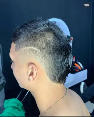 Servicio de barberia y tattos en todo vic