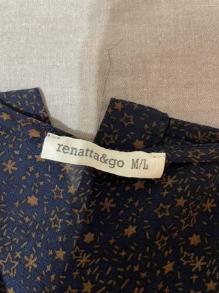 Blusa azul con estrellas