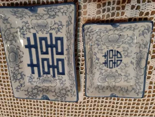 Porcelana decorativa azul y blanca