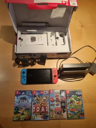 Nintendo Switch + 4 Giochi