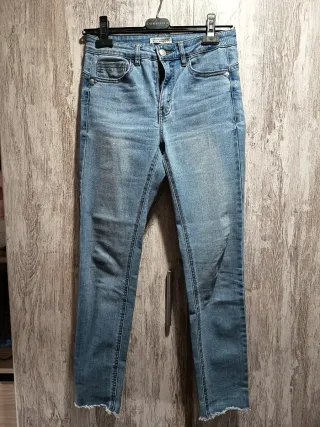 Pantalones vaqueros azules,beige