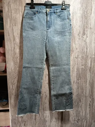 Pantalones vaqueros azules,beige