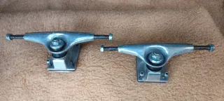 Conjunto de dos Ejes para monopatín.