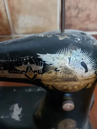 Máquina de coser Singer antigua