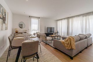 Piso en alquiler en Valdebebas - Valdefuentes en Madrid