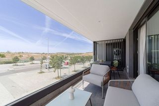 Piso en alquiler en Valdebebas - Valdefuentes en Madrid