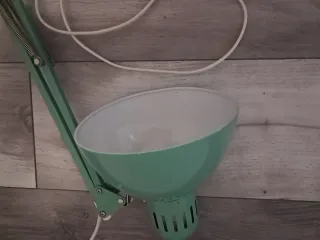 Lampada da scrivania Ikea verde