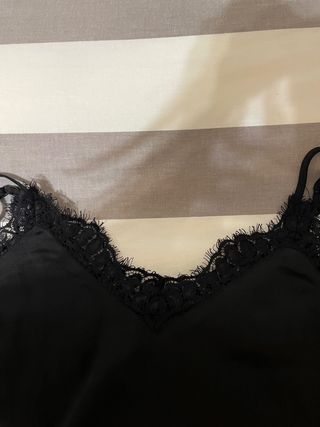 Top de encaje negro