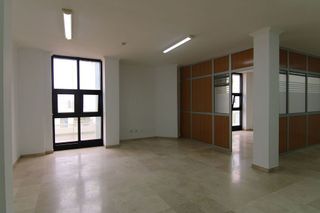 Oficina en alquiler en Arenales - Lugo - Avenida Marítima en Palmas de Gran Canaria(Las)