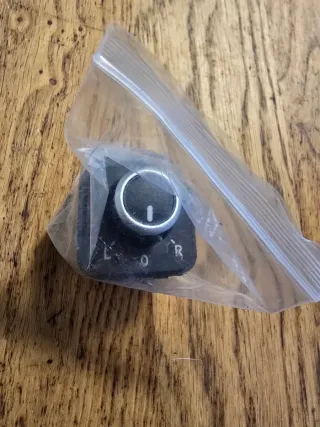 Rueda cromada espejos VW Passat B6