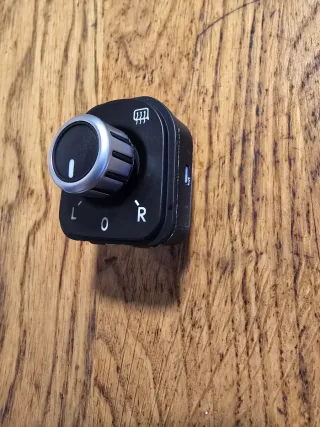 Rueda cromada espejos VW Passat B6