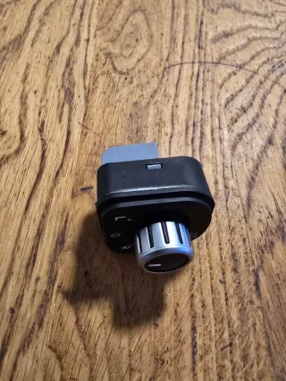 Rueda cromada espejos VW Passat B6